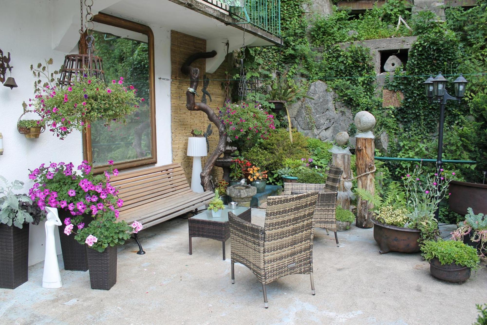 Chambre d hôtes Bounty cuisine privative et garage Olliergues Exterior foto