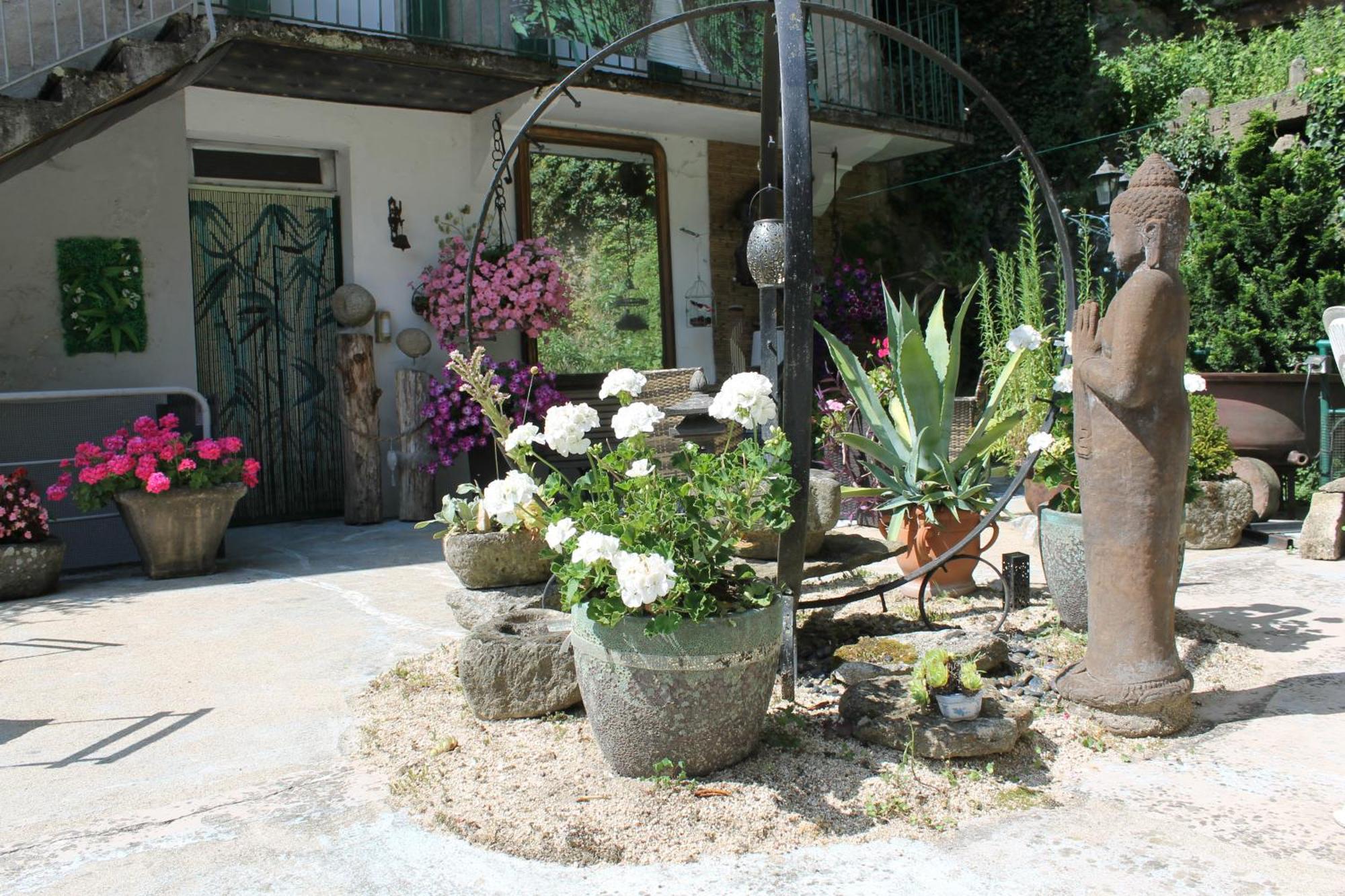 Chambre d hôtes Bounty cuisine privative et garage Olliergues Exterior foto